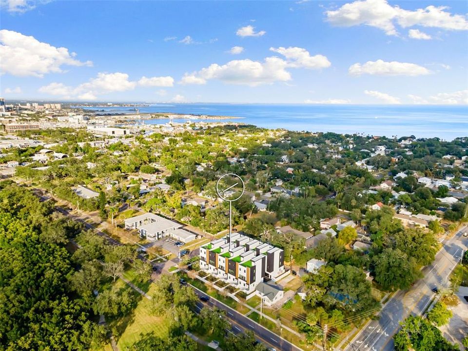 En Venta: $835,000 (3 camas, 3 baños, 2280 Pies cuadrados)