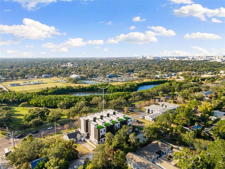 En Venta: $835,000 (3 camas, 3 baños, 2280 Pies cuadrados)