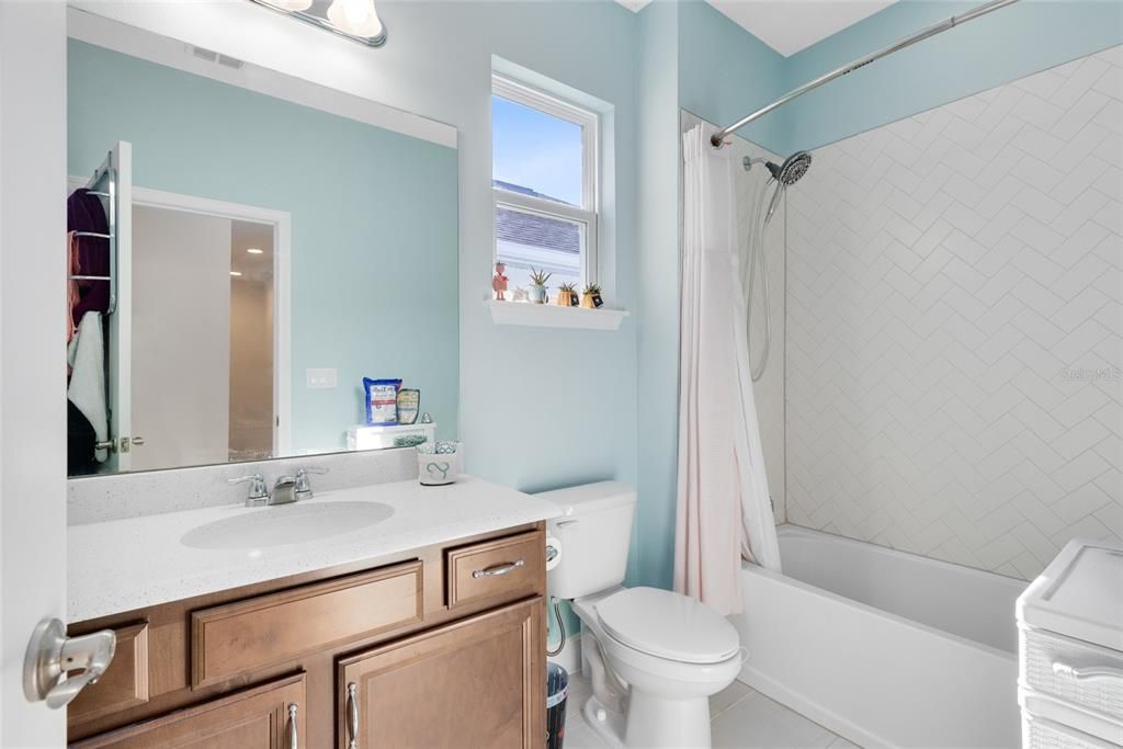 В аренду: $4,000 (5 спален, 3 ванн, 3599 Квадратных фут)