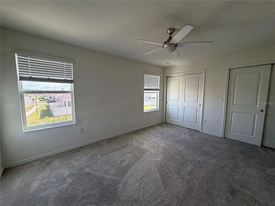 En Venta: $359,900 (3 camas, 3 baños, 1479 Pies cuadrados)