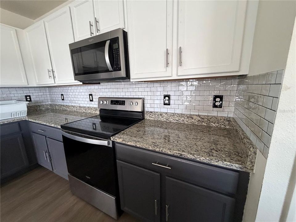 En Venta: $359,900 (3 camas, 3 baños, 1479 Pies cuadrados)