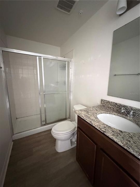 En Venta: $359,900 (3 camas, 3 baños, 1479 Pies cuadrados)