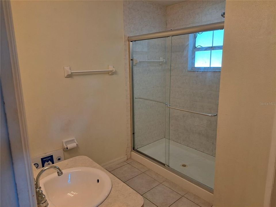 En Venta: $240,000 (3 camas, 2 baños, 1320 Pies cuadrados)