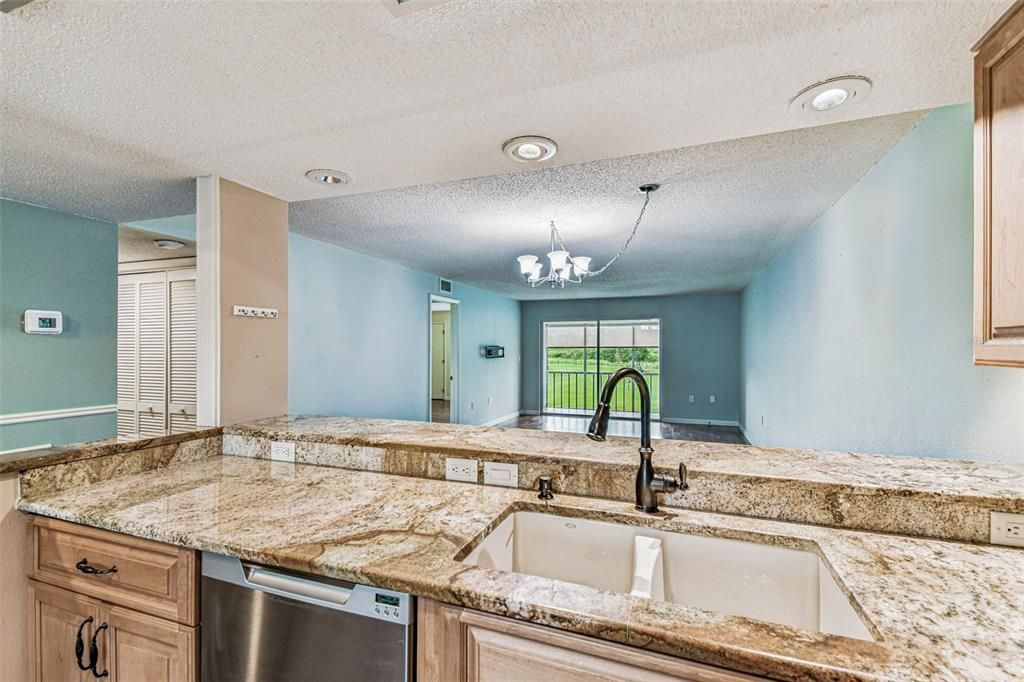 For Rent: $1,695 (2 beds, 2 baths, 1094 Square Feet)