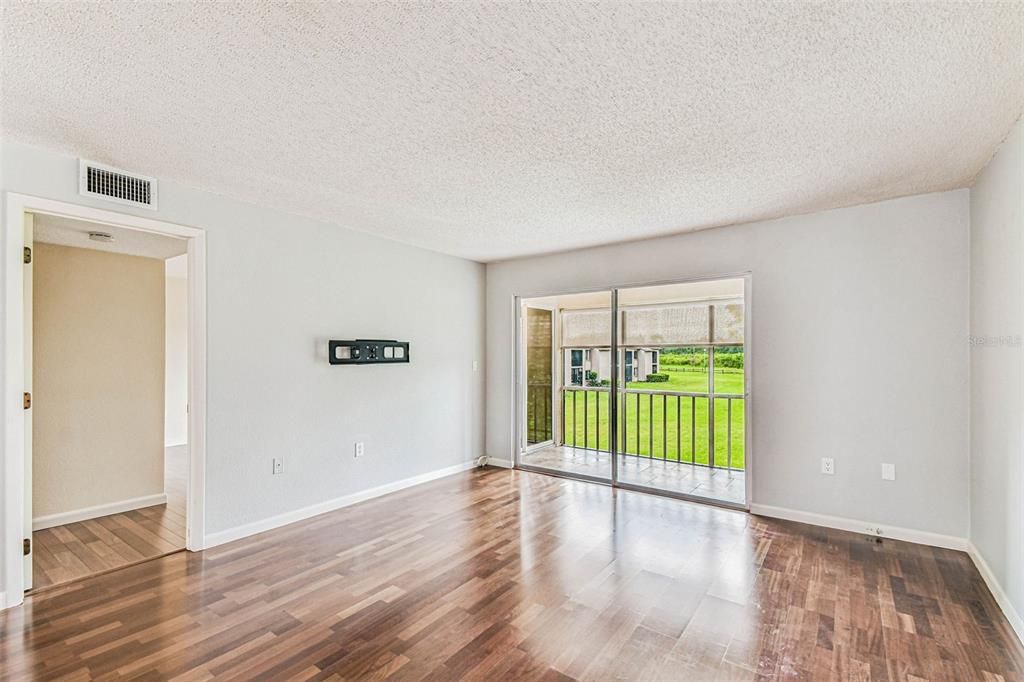 For Rent: $1,695 (2 beds, 2 baths, 1094 Square Feet)