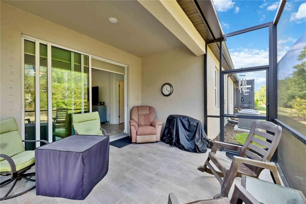 For Sale: $404,700 (2 beds, 2 baths, 1627 Square Feet)