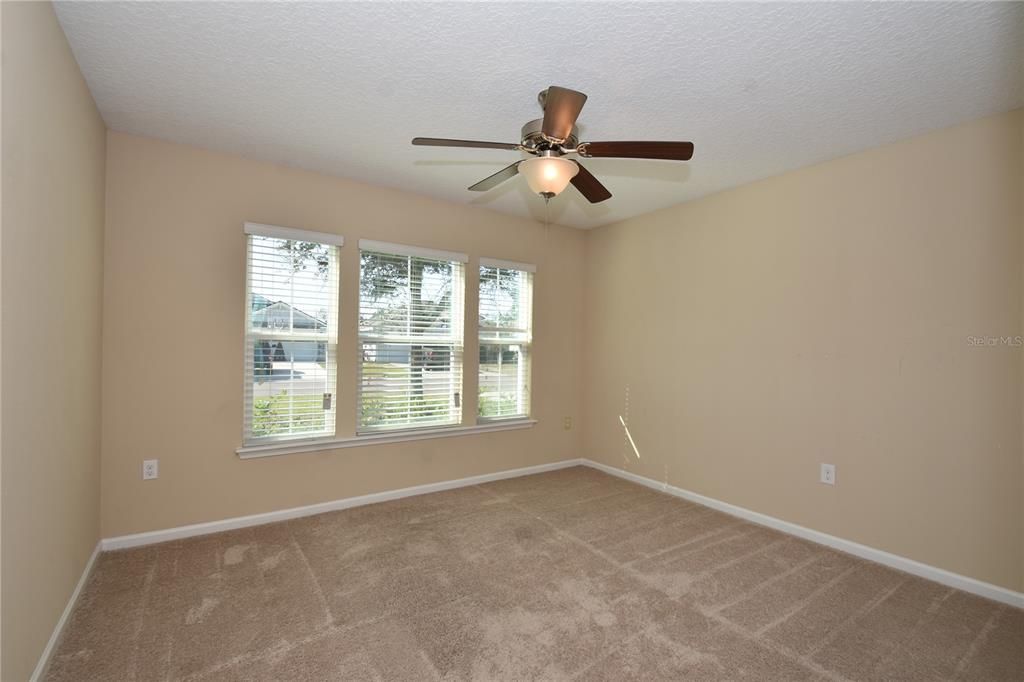 For Sale: $385,000 (3 beds, 2 baths, 2041 Square Feet)