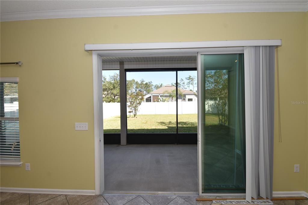 For Sale: $385,000 (3 beds, 2 baths, 2041 Square Feet)