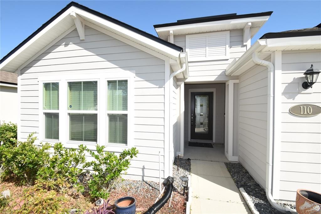 For Sale: $385,000 (3 beds, 2 baths, 2041 Square Feet)