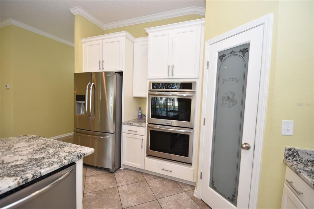 For Sale: $385,000 (3 beds, 2 baths, 2041 Square Feet)