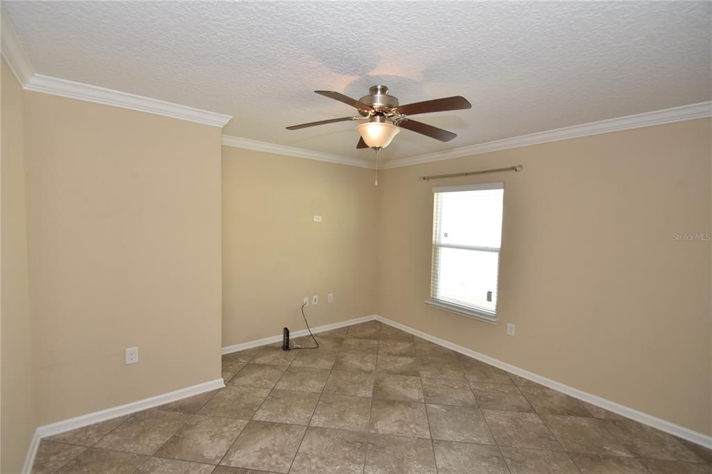 For Sale: $385,000 (3 beds, 2 baths, 2041 Square Feet)