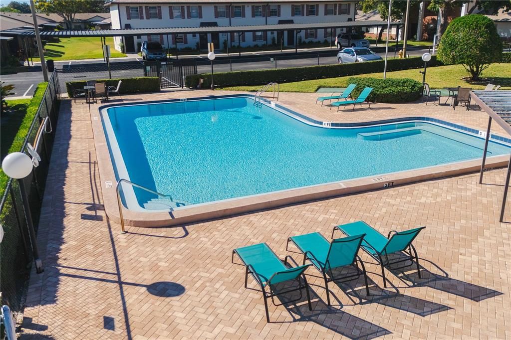 На продажу: $147,900 (1 спален, 1 ванн, 593 Квадратных фут)