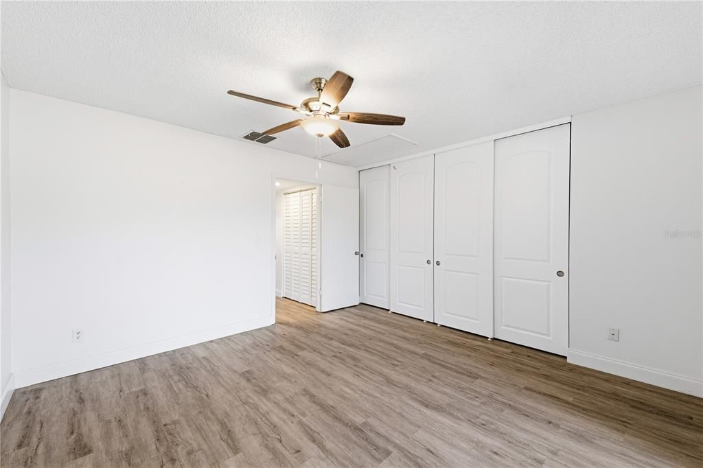 На продажу: $147,900 (1 спален, 1 ванн, 593 Квадратных фут)