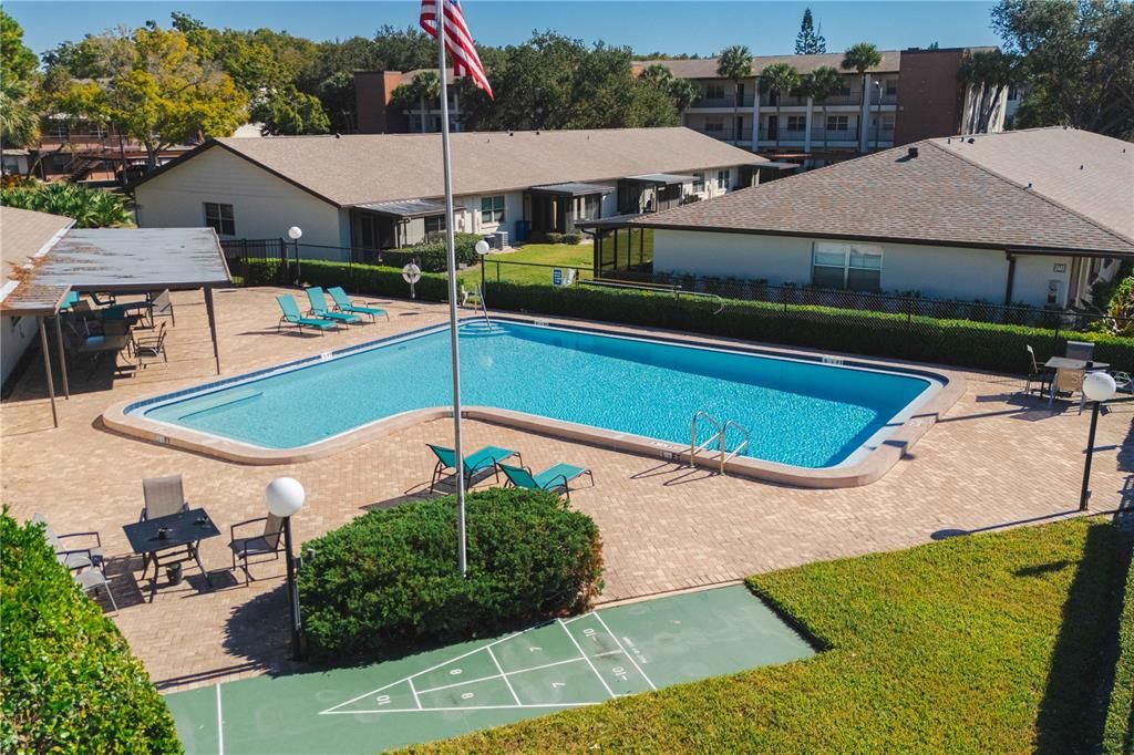 На продажу: $147,900 (1 спален, 1 ванн, 593 Квадратных фут)