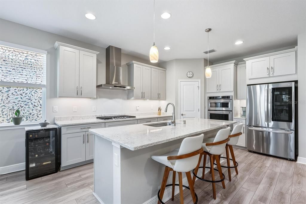 На продажу: $624,900 (2 спален, 2 ванн, 1843 Квадратных фут)