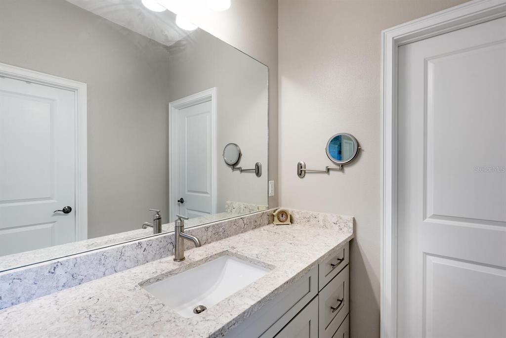 На продажу: $624,900 (2 спален, 2 ванн, 1843 Квадратных фут)