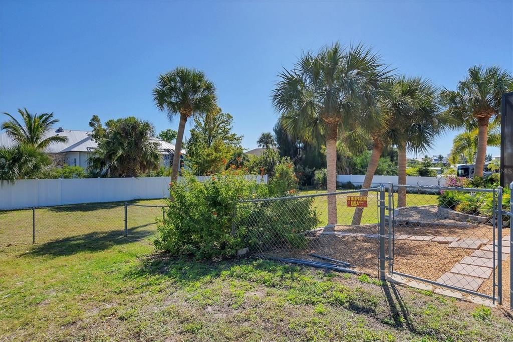 For Sale: $775,000 (3 beds, 3 baths, 2776 Square Feet)