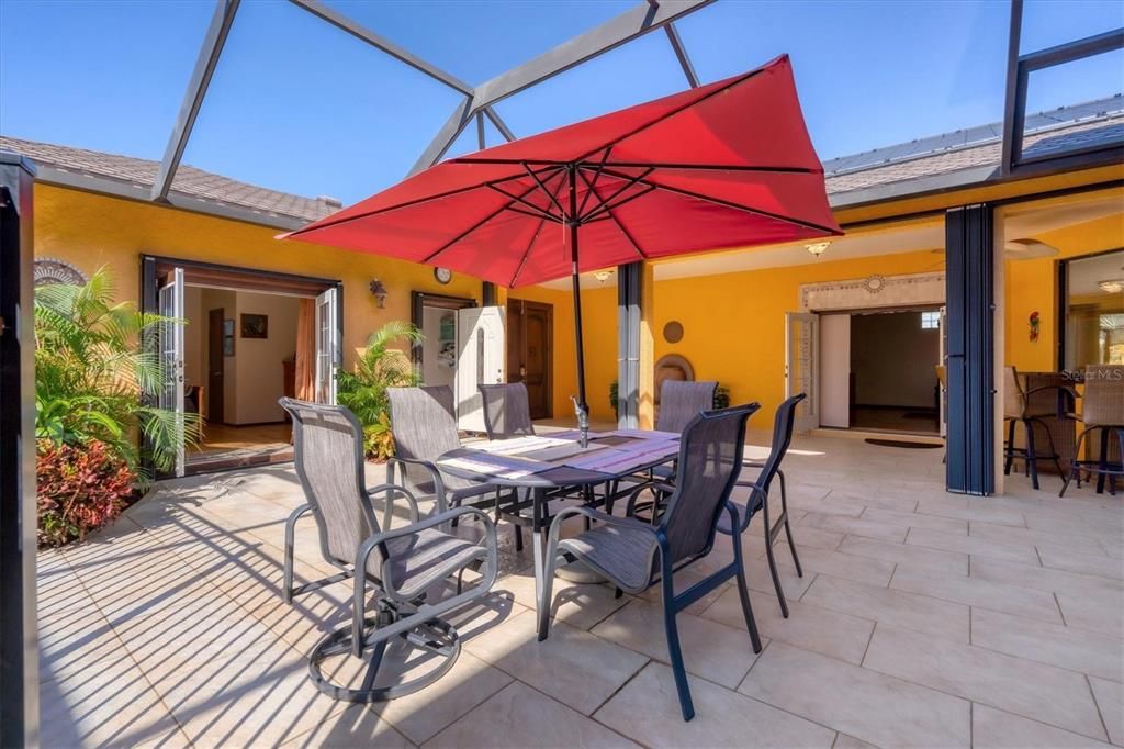 For Sale: $775,000 (3 beds, 3 baths, 2776 Square Feet)