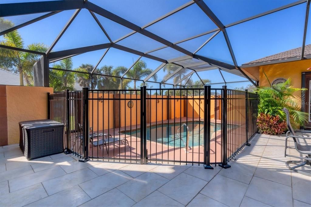 For Sale: $775,000 (3 beds, 3 baths, 2776 Square Feet)