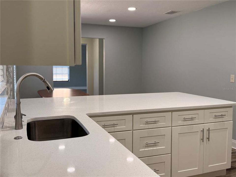 For Sale: $460,000 (4 beds, 2 baths, 1882 Square Feet)