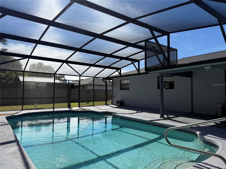 For Sale: $460,000 (4 beds, 2 baths, 1882 Square Feet)