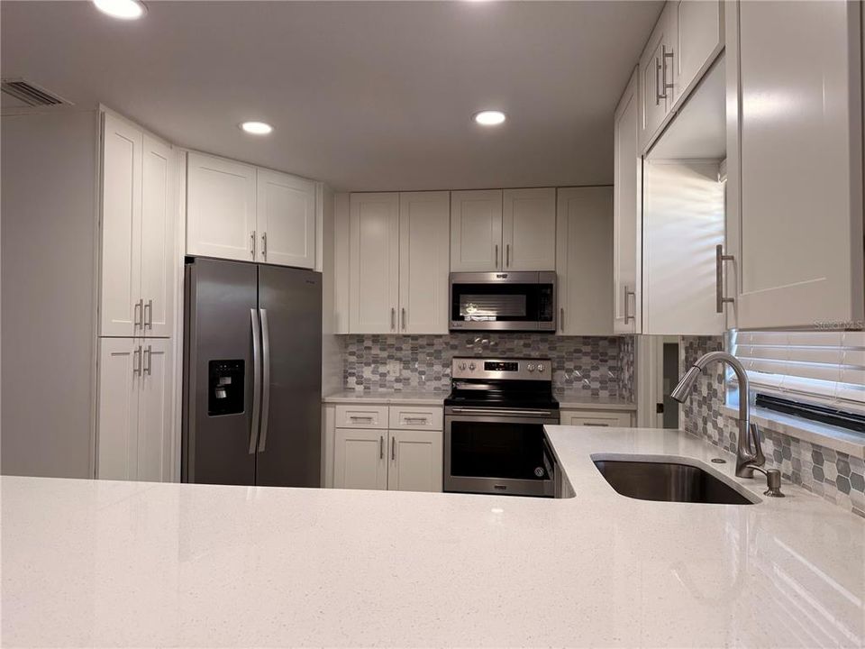 For Sale: $460,000 (4 beds, 2 baths, 1882 Square Feet)