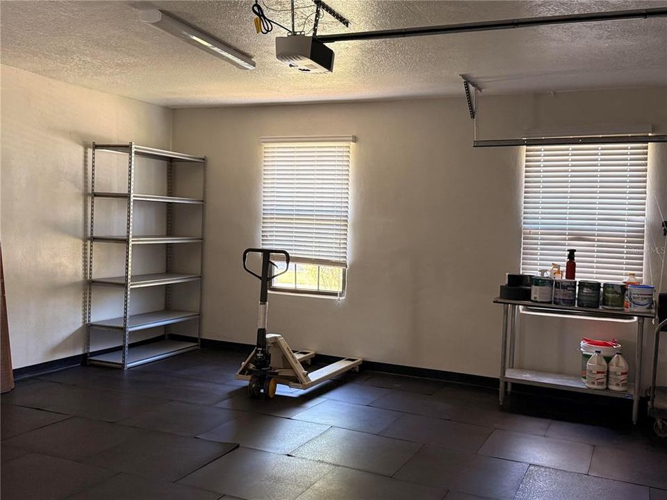 For Sale: $460,000 (4 beds, 2 baths, 1882 Square Feet)