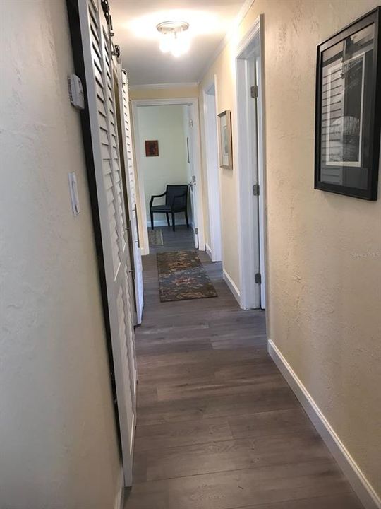 待售: $330,000 (3 贝兹, 1 浴室, 950 平方英尺)