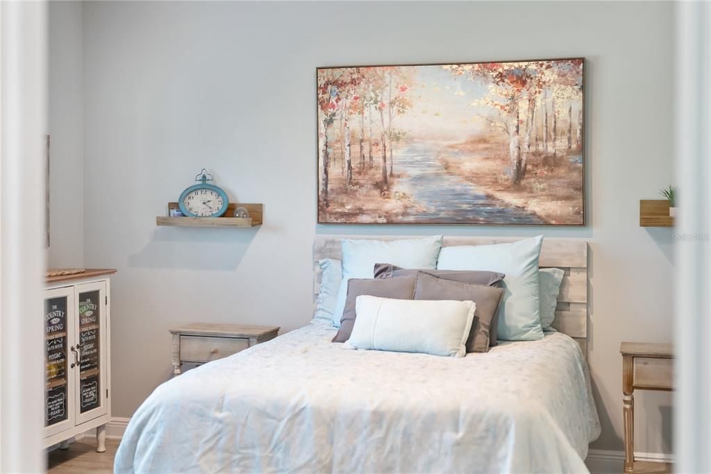 待售: $410,000 (2 贝兹, 2 浴室, 1641 平方英尺)