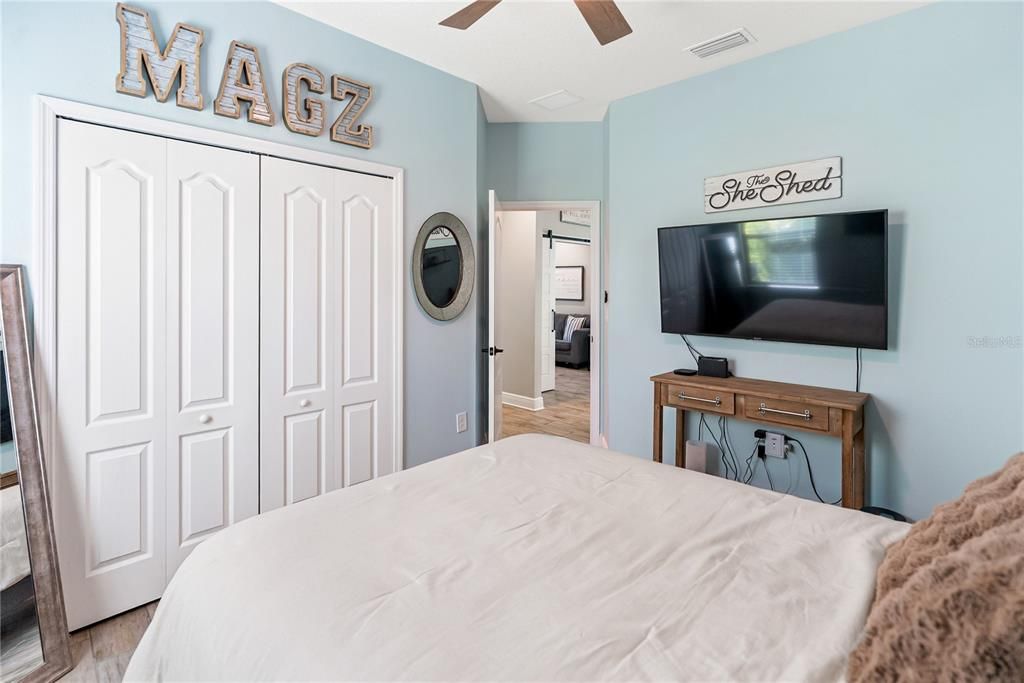 待售: $410,000 (2 贝兹, 2 浴室, 1641 平方英尺)