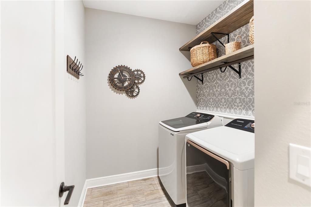 待售: $410,000 (2 贝兹, 2 浴室, 1641 平方英尺)