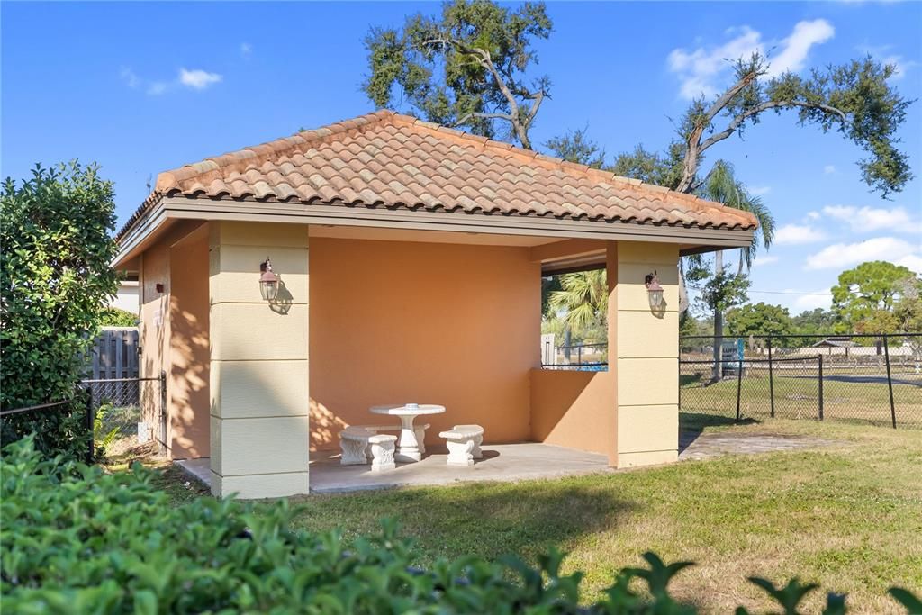 待售: $660,000 (4 贝兹, 3 浴室, 1745 平方英尺)