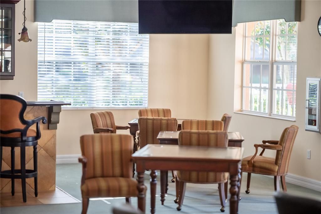 待售: $660,000 (4 贝兹, 3 浴室, 1745 平方英尺)