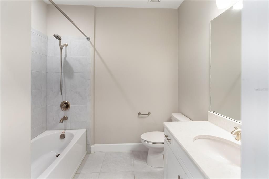 待售: $660,000 (4 贝兹, 3 浴室, 1745 平方英尺)