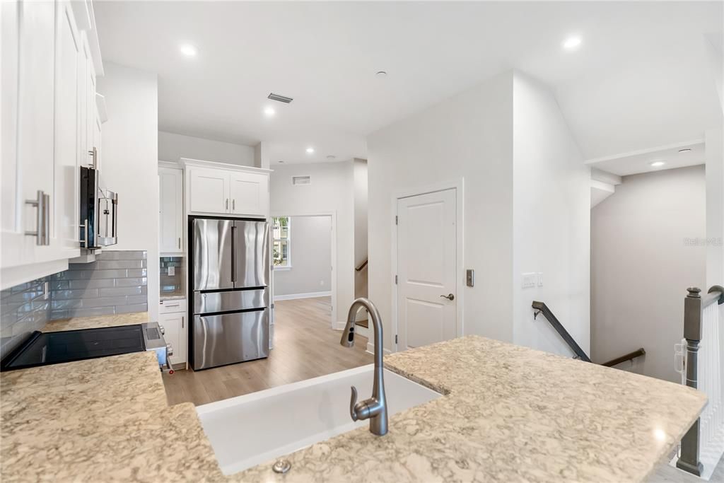 待售: $660,000 (4 贝兹, 3 浴室, 1745 平方英尺)