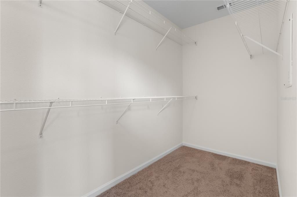 For Rent: $2,250 (3 beds, 2 baths, 1628 Square Feet)