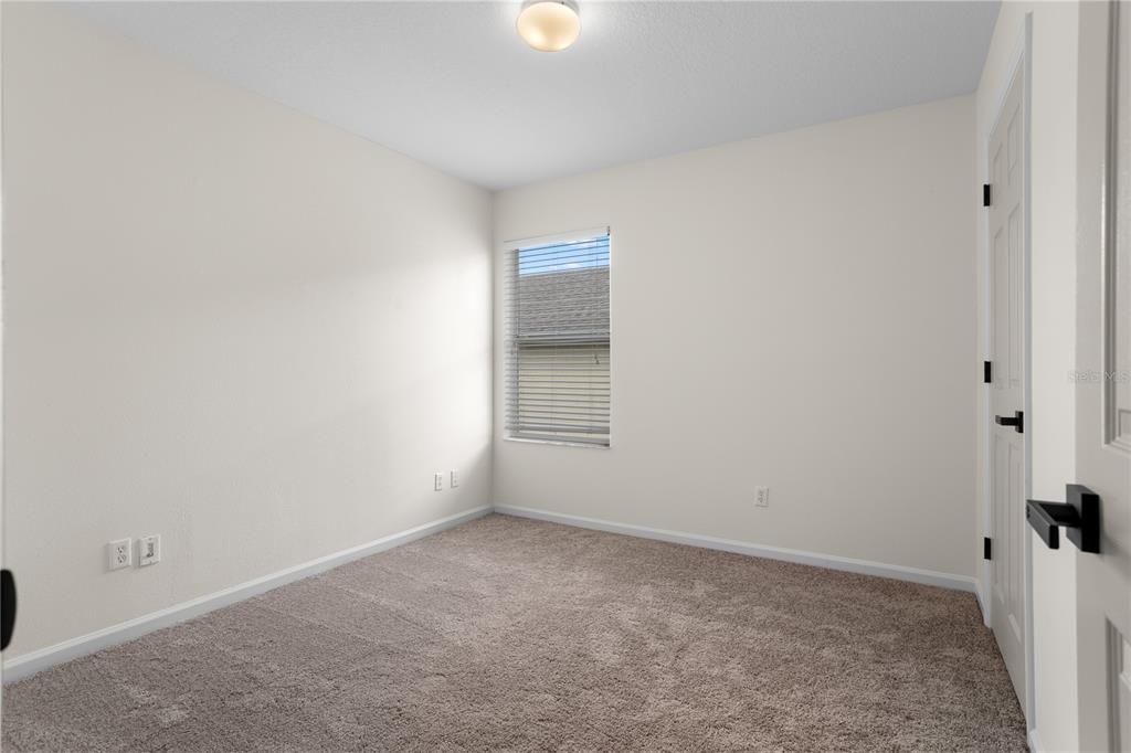 For Rent: $2,250 (3 beds, 2 baths, 1628 Square Feet)