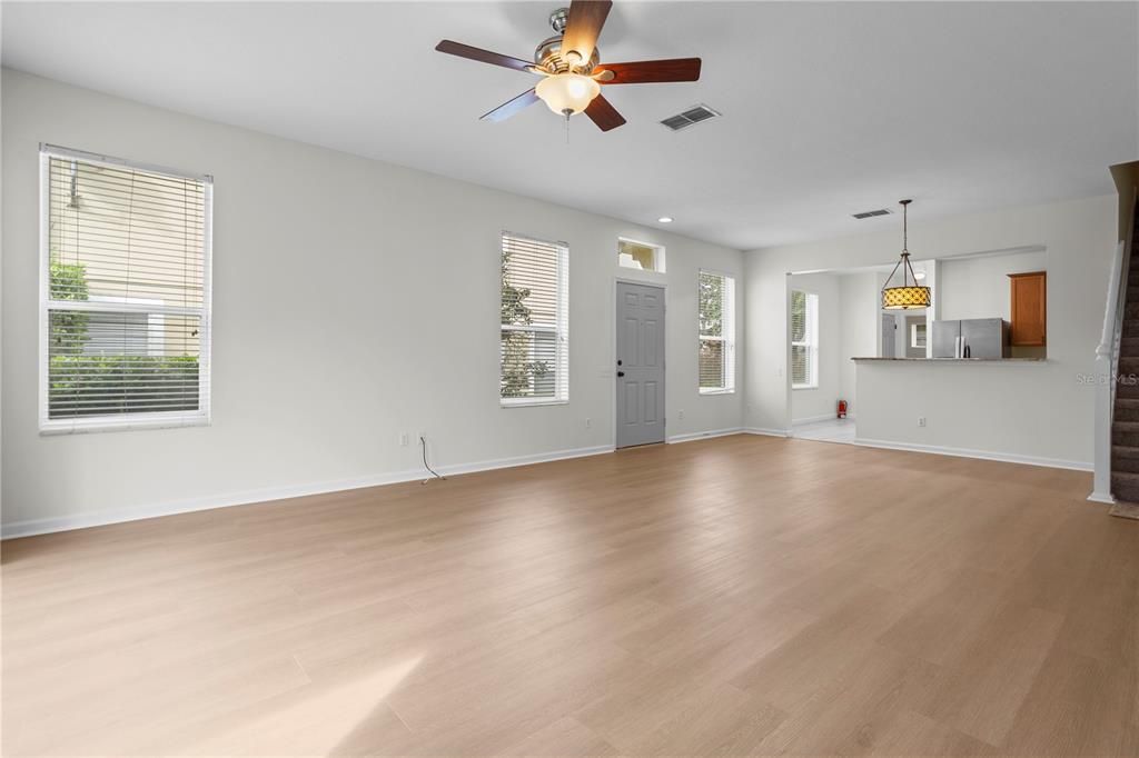 For Rent: $2,250 (3 beds, 2 baths, 1628 Square Feet)