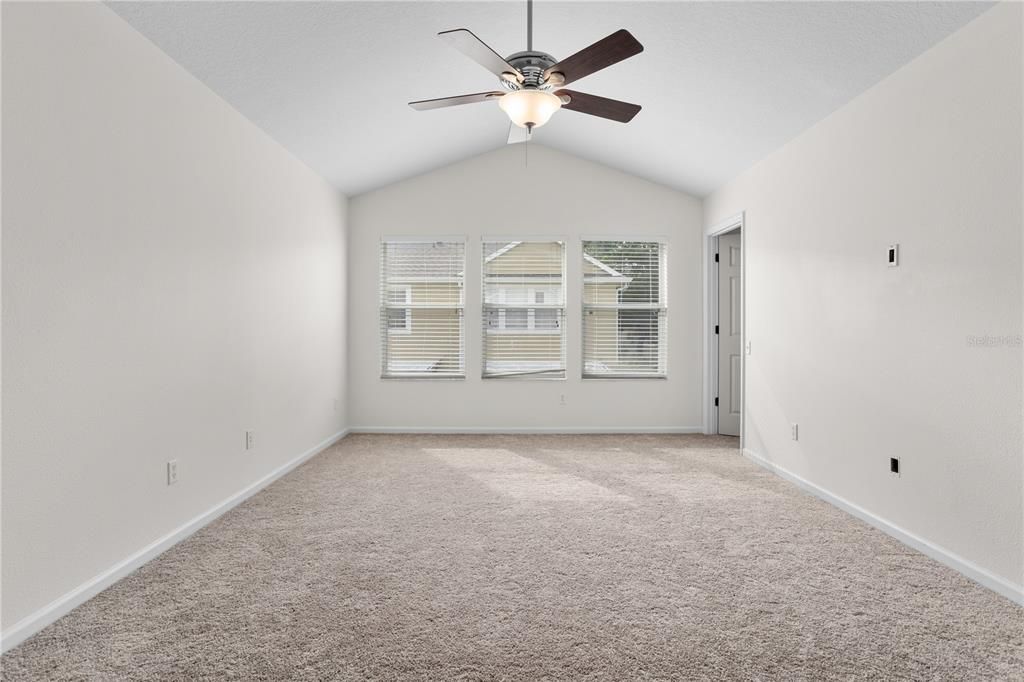 For Rent: $2,250 (3 beds, 2 baths, 1628 Square Feet)