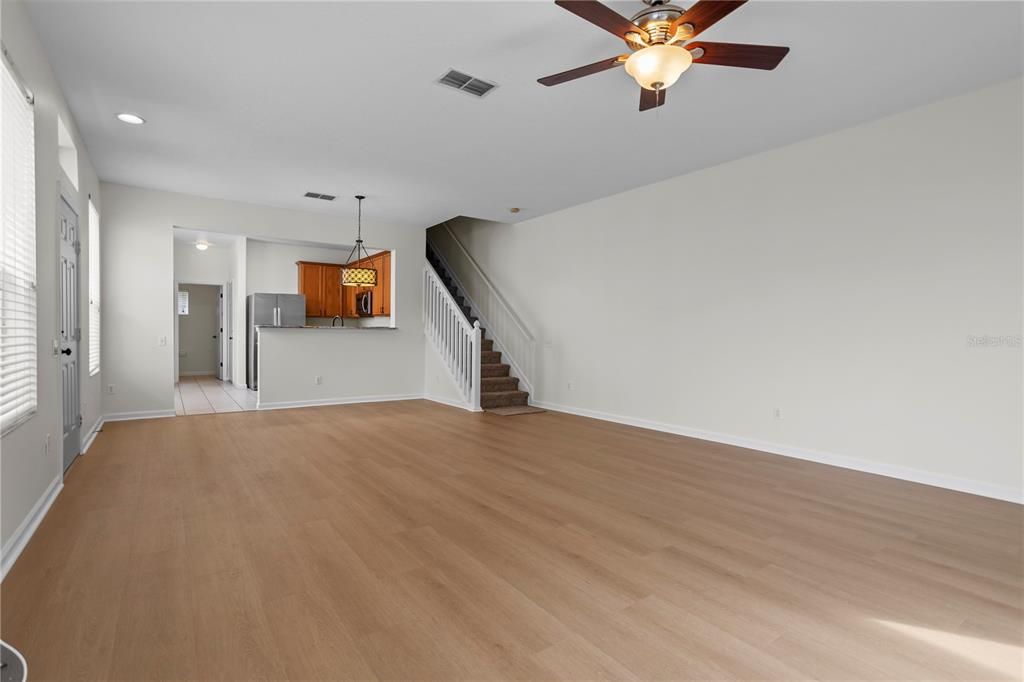 For Rent: $2,250 (3 beds, 2 baths, 1628 Square Feet)