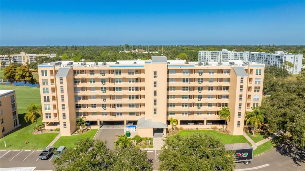 For Sale: $275,000 (2 beds, 2 baths, 1256 Square Feet)