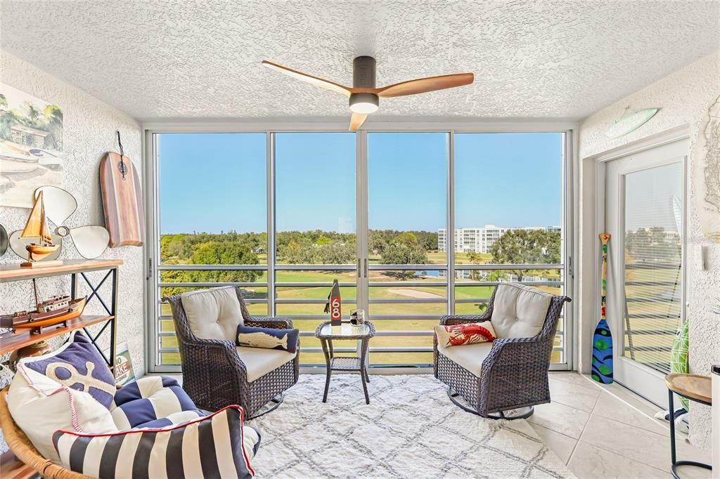 For Sale: $275,000 (2 beds, 2 baths, 1256 Square Feet)