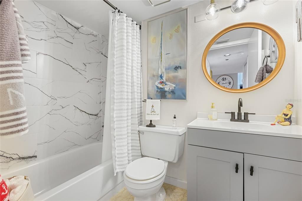 For Sale: $275,000 (2 beds, 2 baths, 1256 Square Feet)