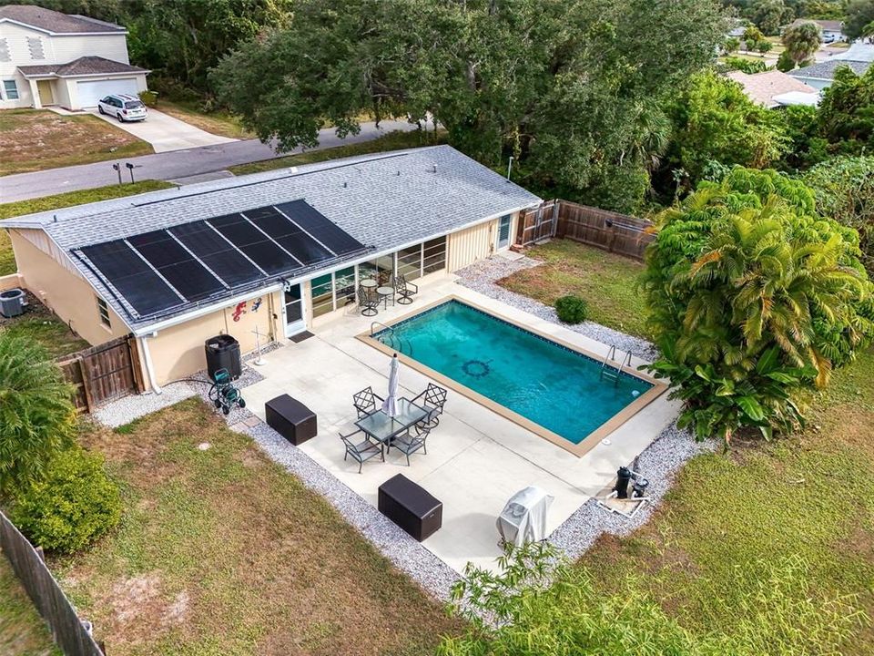 待售: $248,800 (2 贝兹, 2 浴室, 1131 平方英尺)