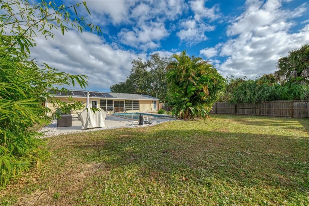 待售: $248,800 (2 贝兹, 2 浴室, 1131 平方英尺)