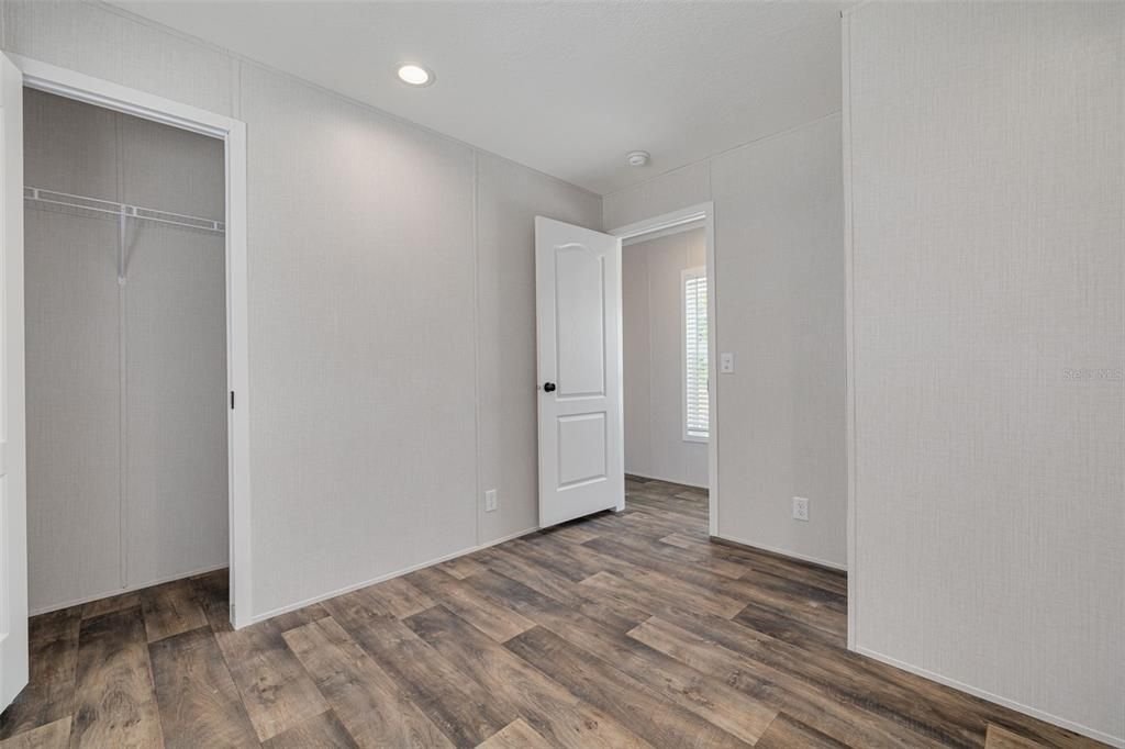 For Sale: $300,000 (3 beds, 2 baths, 1100 Square Feet)