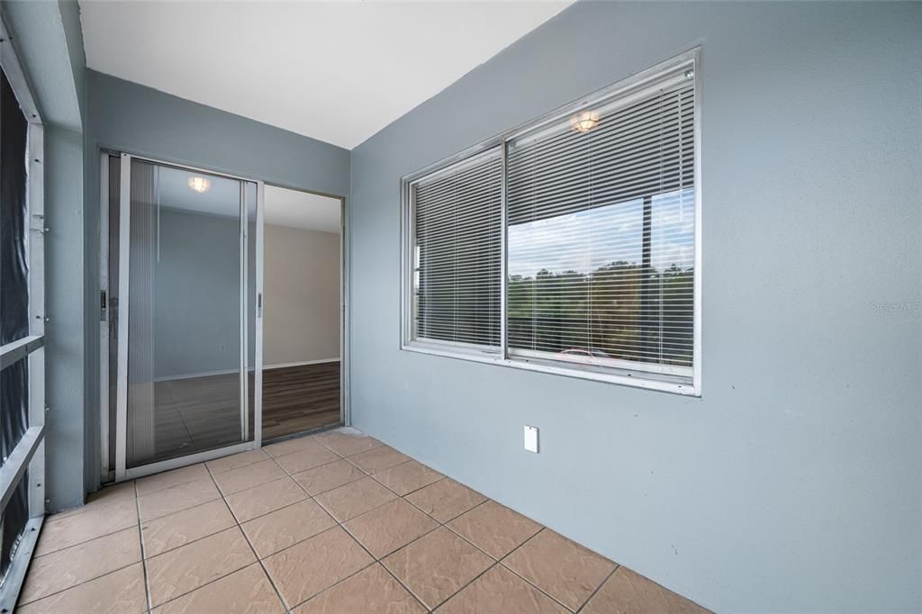 For Rent: $1,295 (1 beds, 1 baths, 680 Square Feet)