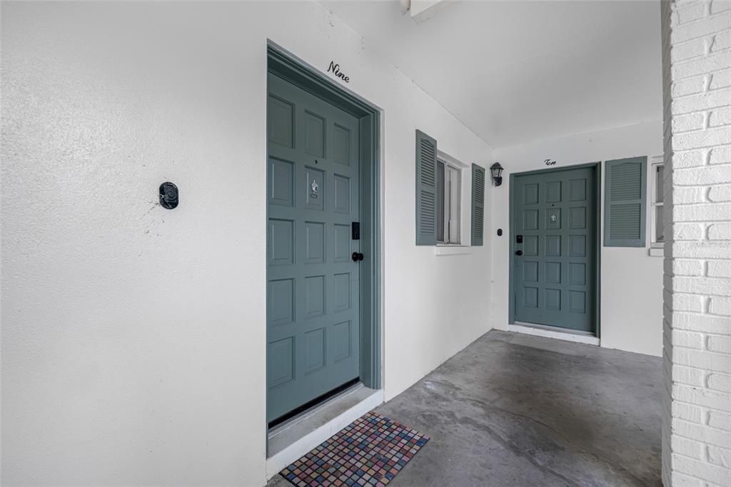 For Rent: $1,295 (1 beds, 1 baths, 680 Square Feet)