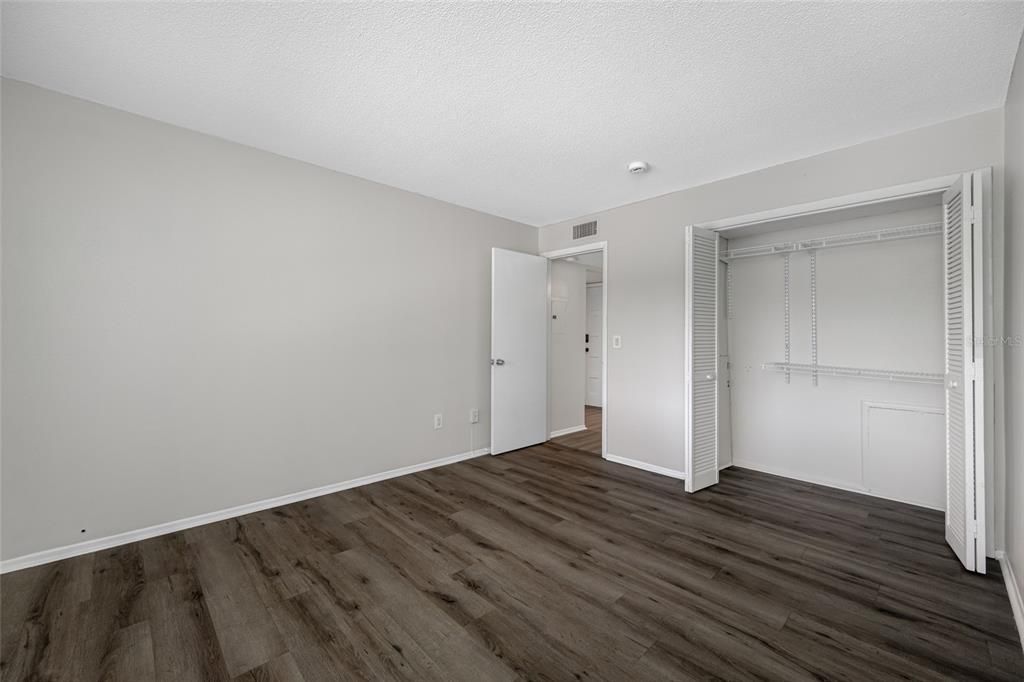 For Rent: $1,295 (1 beds, 1 baths, 680 Square Feet)