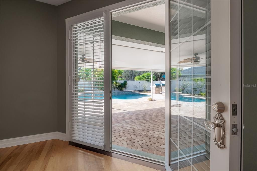 For Sale: $625,000 (4 beds, 2 baths, 2203 Square Feet)